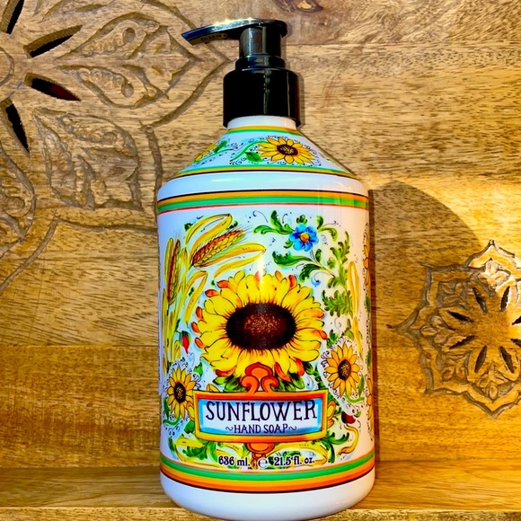 🌻 Sunflower Hand Soap 🧼 in Beautifully Designed Container 🌻Never Used! - Picture 4 of 12